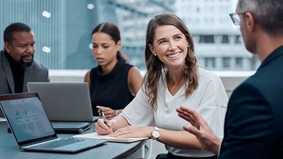 Kollegen im Gespräch Business Meeting