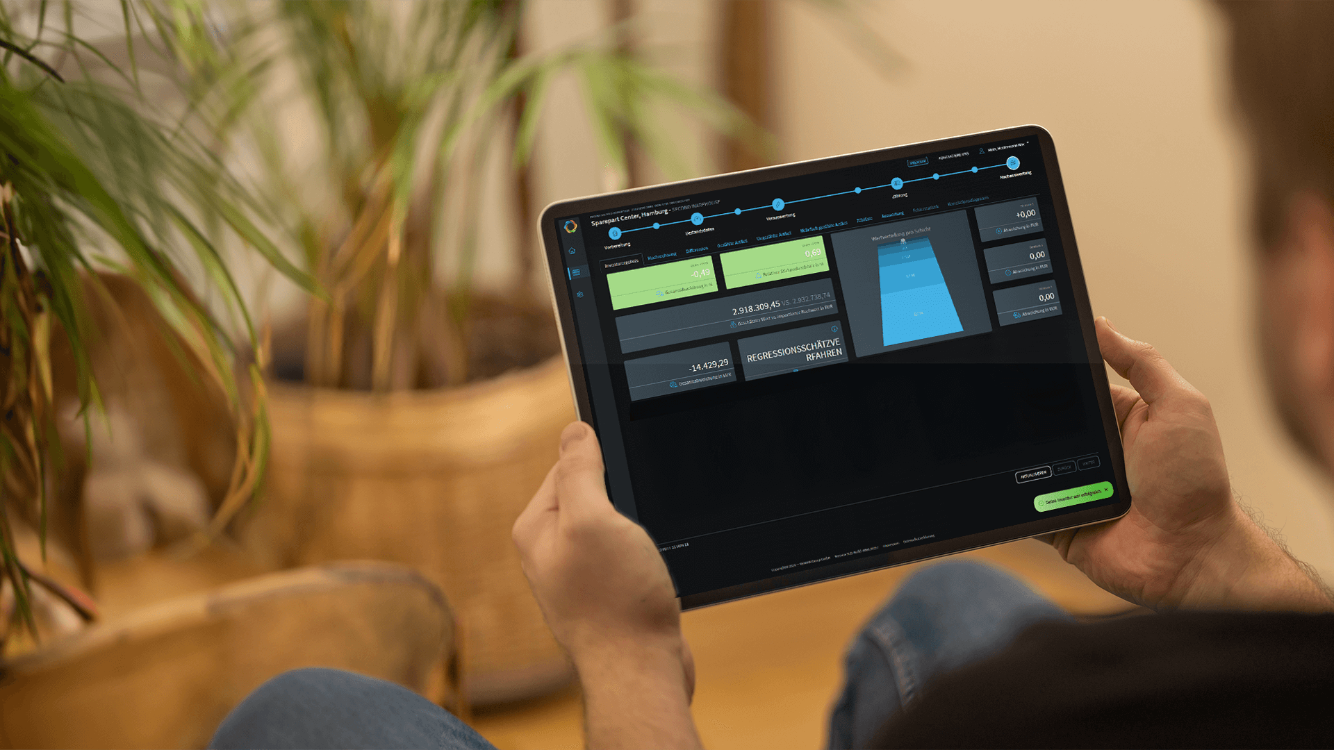REMIRA Cloudlösung für Stichprobeninventur in der Anwendung auf einem Tablet